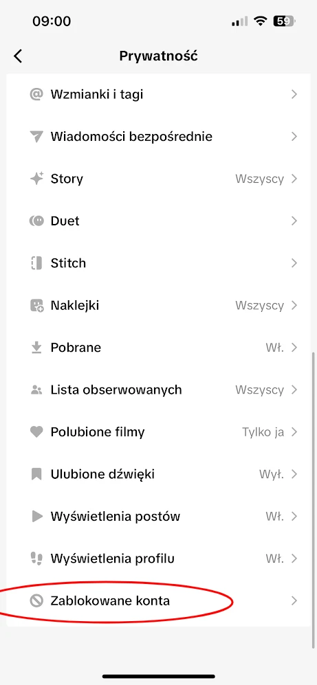 écran de confidentialité sur tiktok avec l'option de comptes bloqués sélectionnée