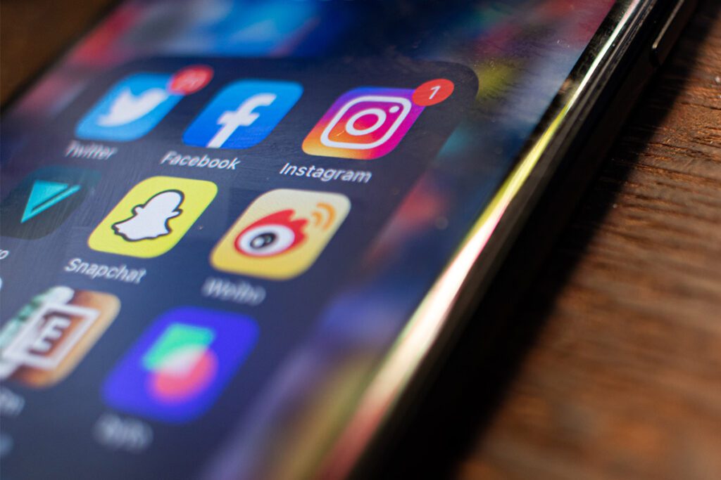 Comment connecter FB à Instagram sur votre téléphone