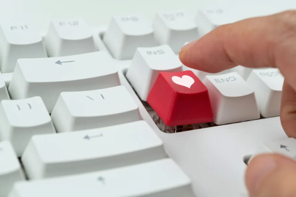 touche de symbole de coeur sur le clavier