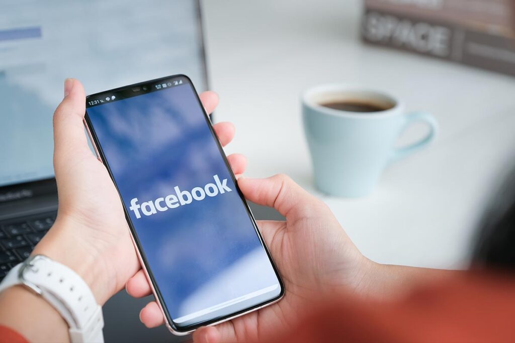 récupérer des comptes Facebook sur votre téléphone